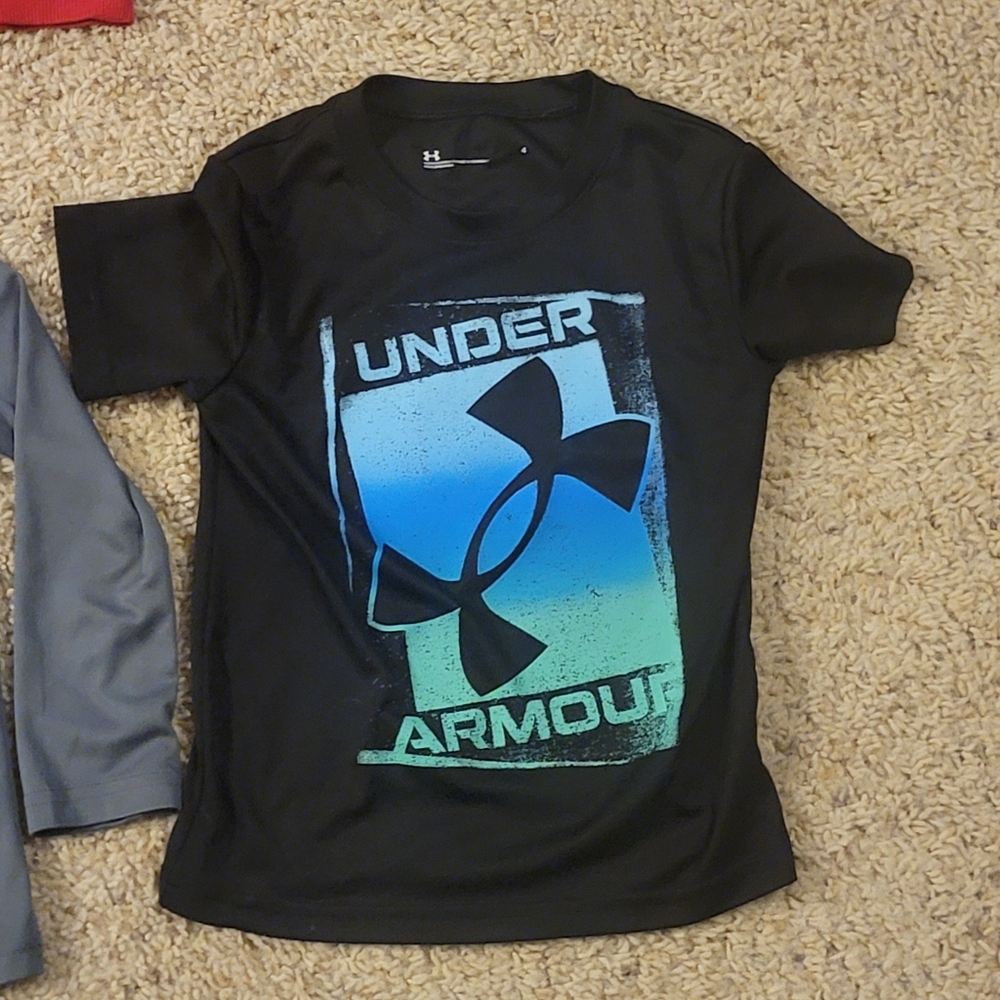 Boys Under Armour Mixed Bundle Sweatsuit Sweatshirt T Shirt Long Sleeved Tee 5T - Picture 7 of 7